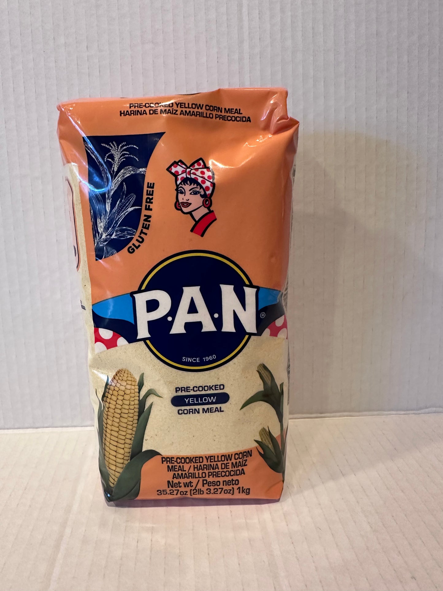 P.A.N. Pre-Cooked Yellow Corn Meal Gluten Free- Harina De Maiz Amarillo Precocida 1kg