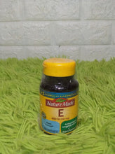 Load image into Gallery viewer, Nature Made Vitamin E 267 mg (400 IU) d-Alpha Softgels, 100 Count for Antioxidant Support