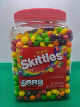 Load image into Gallery viewer, Skittles Original Fruity Candy Jar 1.53kg (3lbs)