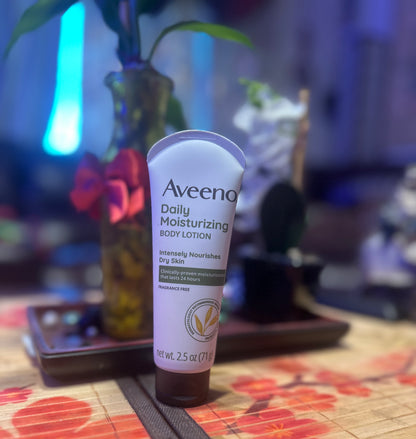 Aveeno Daily Moisturizing Lotion with Oat for Dry Skin, 2.5 fl. oz, .072kg