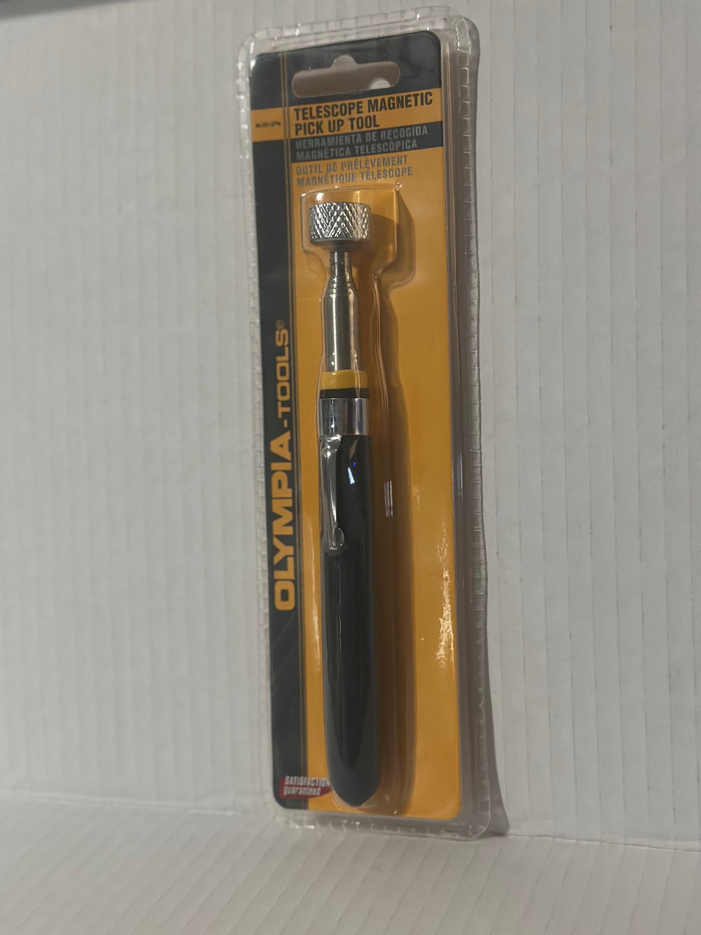 Olympia-Tools Telescope Magnetic Pick Up Tool Extends 24.4" 5lbs Items