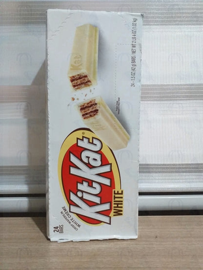 Kit-kat Crisp Wafers White Creme (1.02kg)