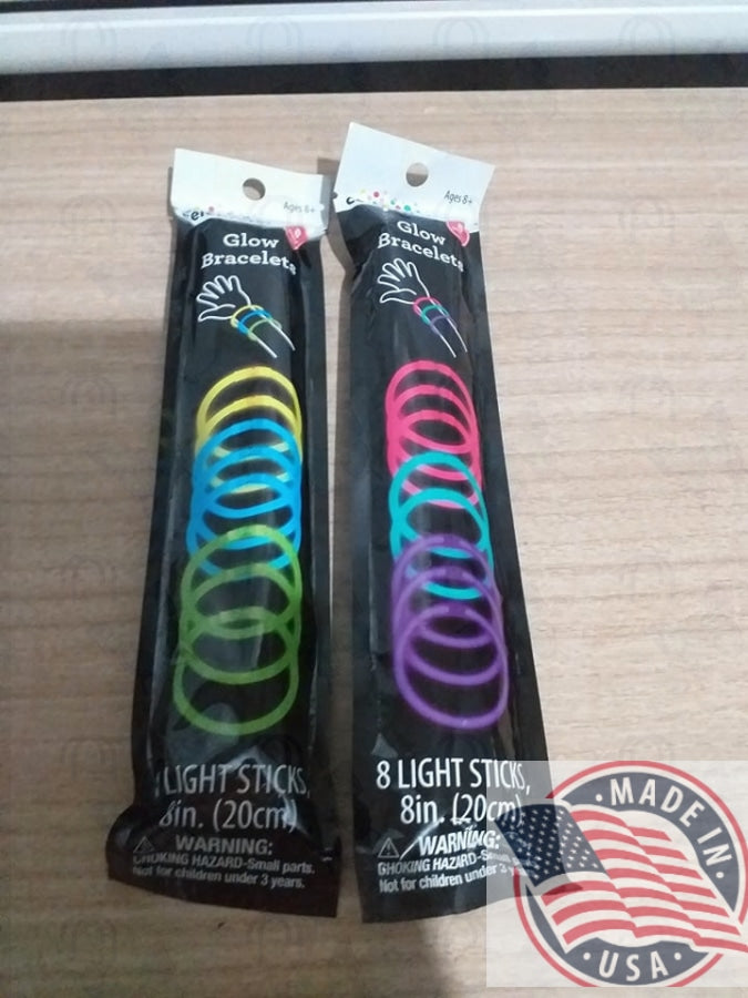 Glow Bracelets 8 pcs light sticks (20 cm)