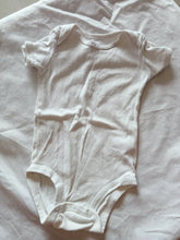 Load image into Gallery viewer, Bodysuit for 3-9 months old baby
