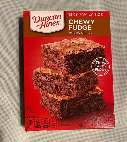 Duncan Hines Chewy Fudge Brownie Mix Family Size (520g)