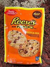 Load image into Gallery viewer, Betty Crocker REESE&#39;S PIECES Cookie Mix, 11.9 Oz(337g)
